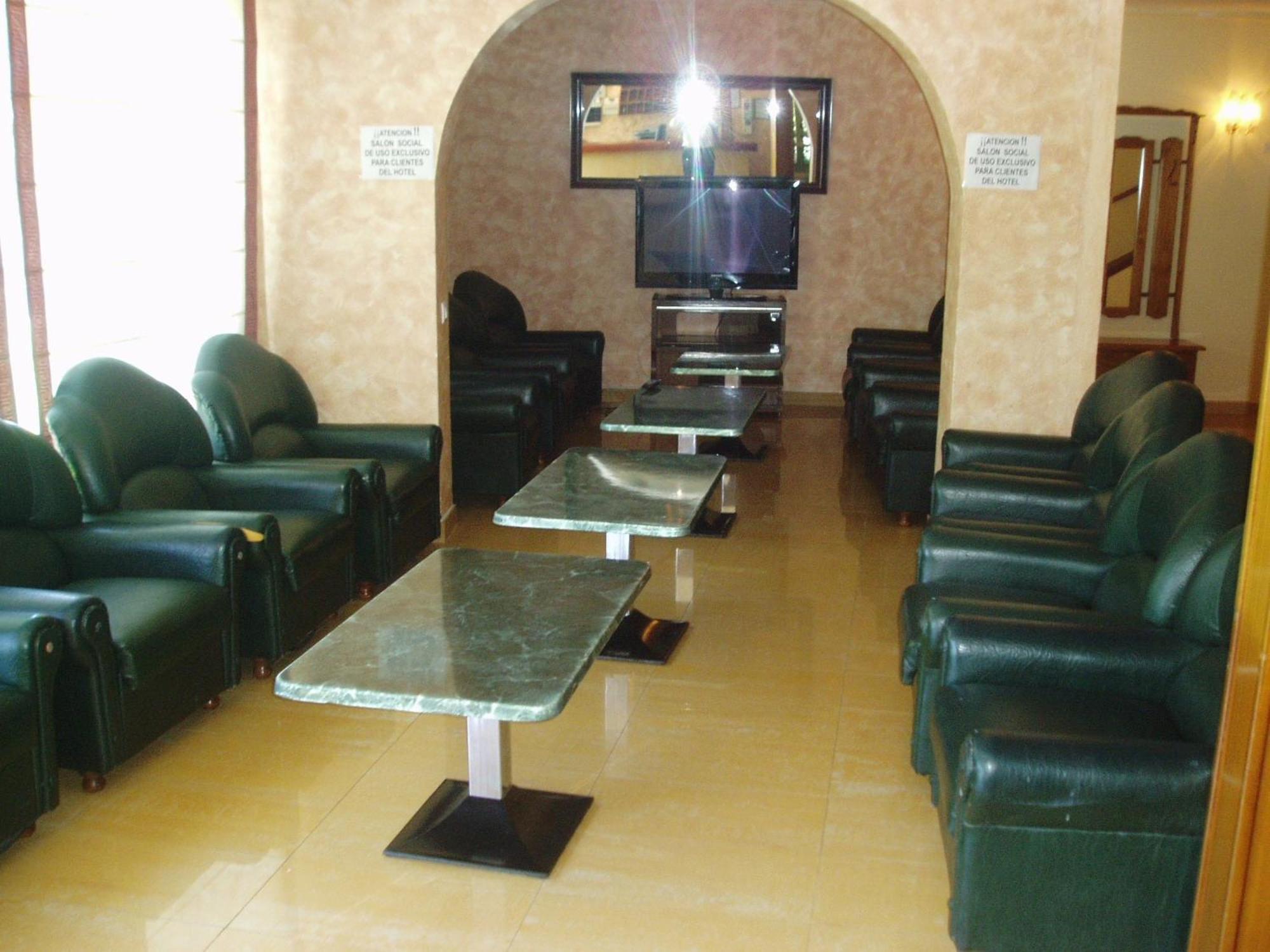Hotel Manzanares Bagian luar foto