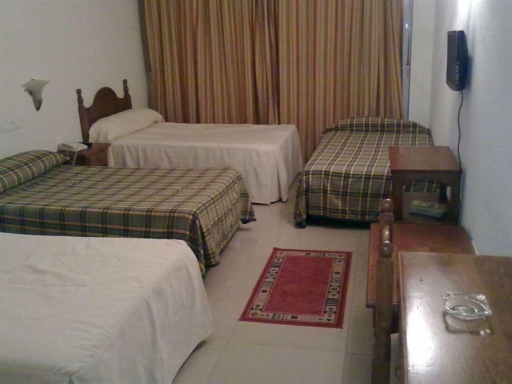 Hotel Manzanares Bagian luar foto