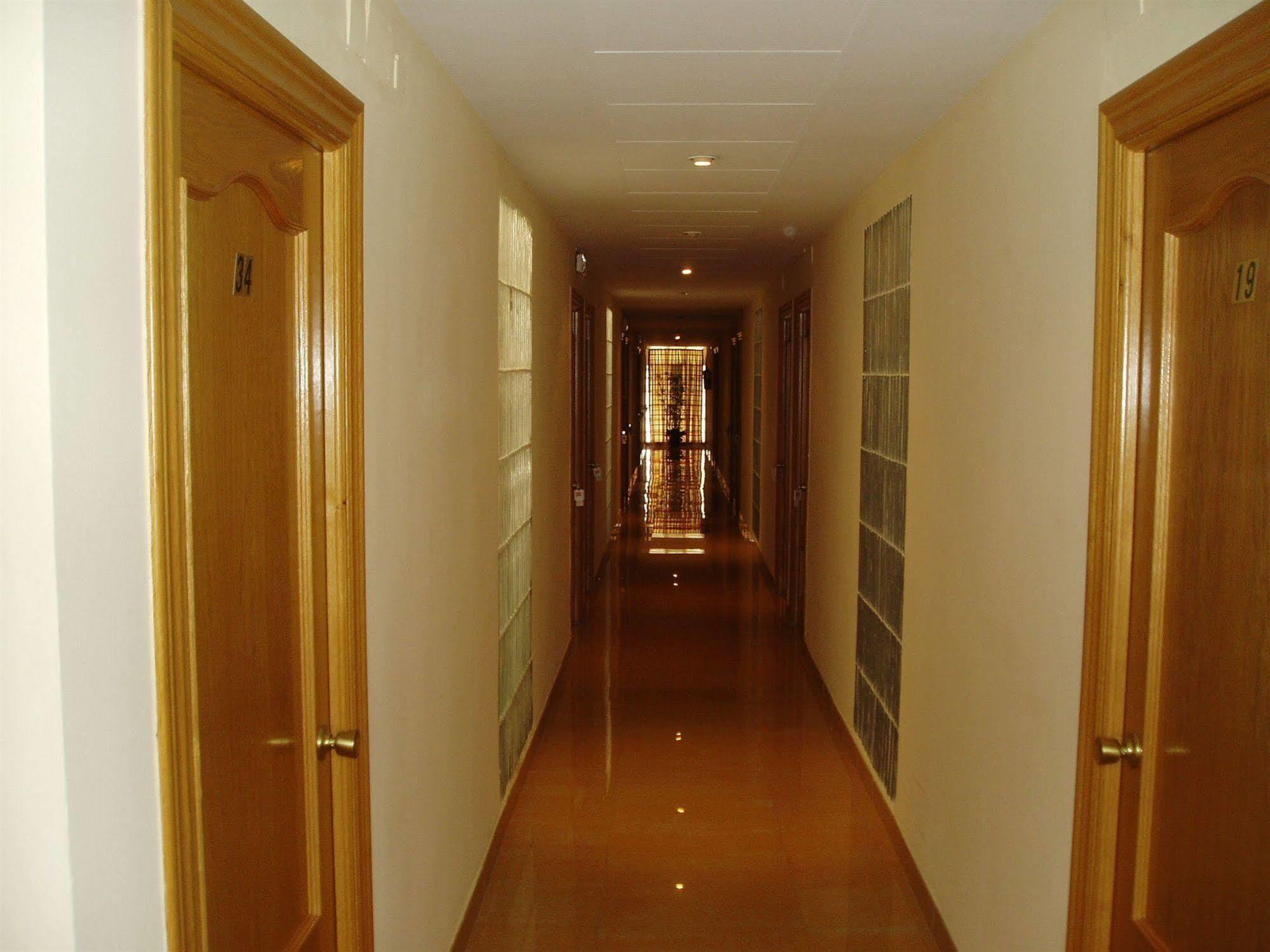 Hotel Manzanares Bagian luar foto